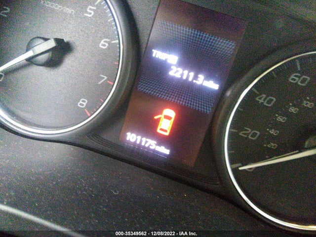 Mitsubishi Outlander 2016 JA4AD3A35GZ046054 Image 8