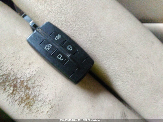 Lincoln MKS 2011 1LNHL9ERXBG606627 Image 3