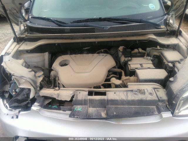 KIA Soul 2015 KNDJN2A24F7813231 Image 10