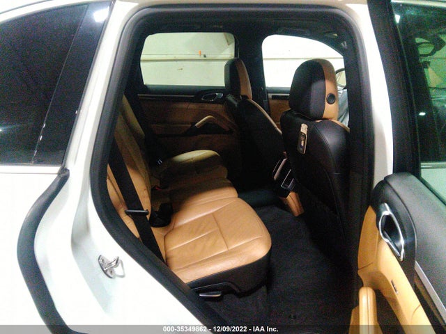 2014 Porsche Cayenne, VIN: WP1AF2A25ELA42831