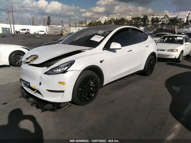 Tesla Model Y 2022 7SAYGDEE3NF325635 Image 2