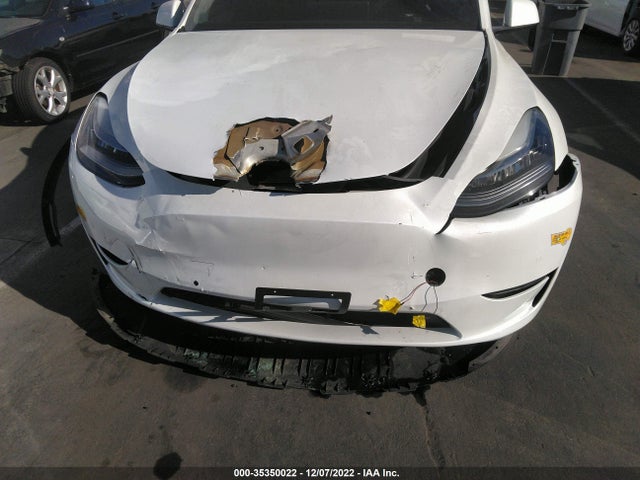 Tesla Model Y 2022 7SAYGDEE3NF325635 Image 6