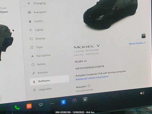 Tesla Model Y 2020 5YJYGDEE4LF018176 Image 8