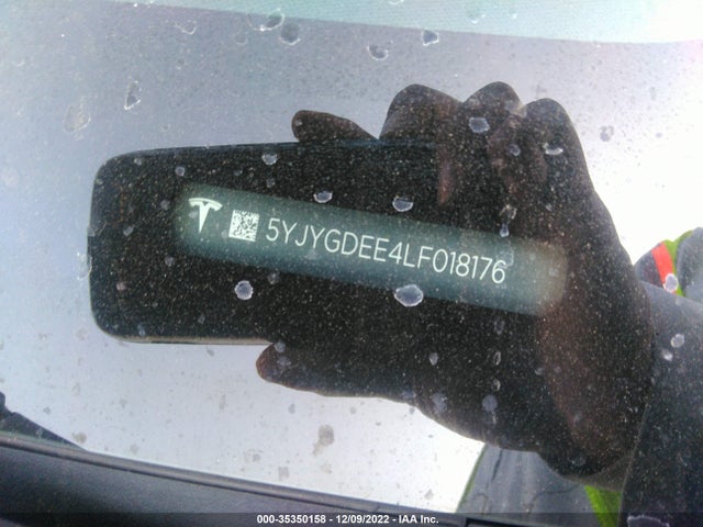 Tesla Model Y 2020 5YJYGDEE4LF018176 Image 10