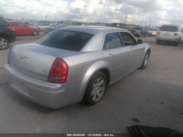 2006 CHRYSLER 300 VIN: 2C3LA43R86H330439