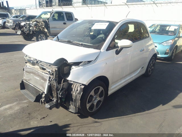 2017 Fiat 500e, VIN: 3C3CFFGE9HT579976