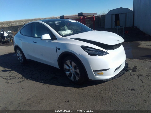 Tesla Model Y Long Range 2022 7SAYGDEEXNF348233 main image