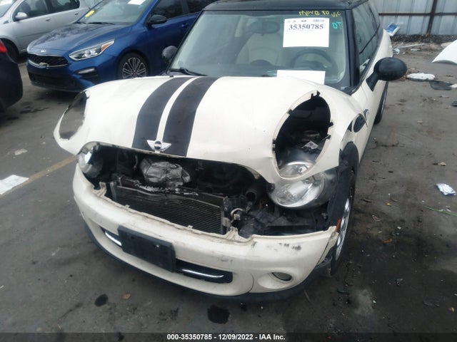Mini COOPER HARDTOP 2011 WMWSU3C56BT096222 Image 7