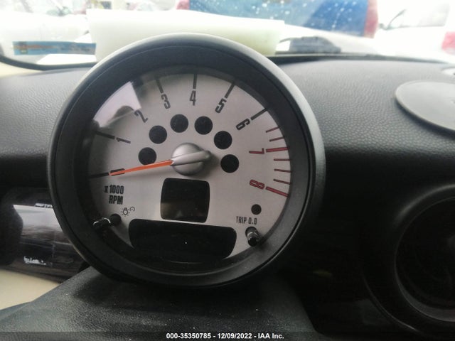 Mini COOPER HARDTOP 2011 WMWSU3C56BT096222 Image 8