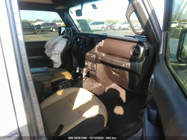 2020 Jeep Gladiator, VIN: 1C6HJTAG4LL108936