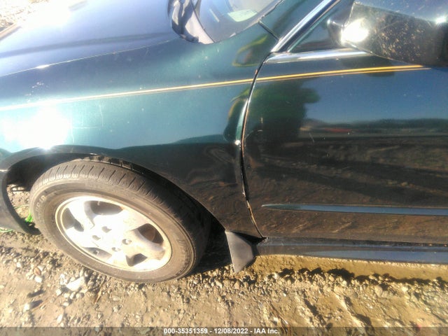 2001 HONDA ACCORD SDN VP VIN: 1HGCF86631A085936