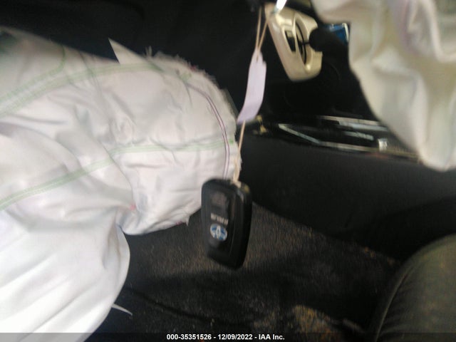 JTDKARFUXJ3061523 Toyota Prius Three