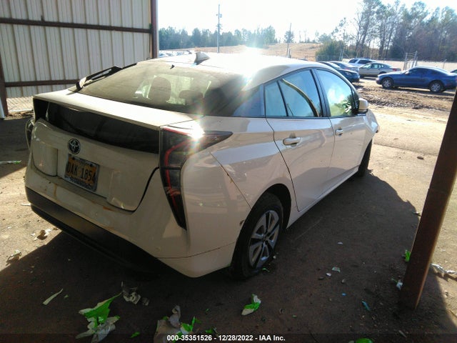 JTDKARFUXJ3061523 Toyota Prius Three