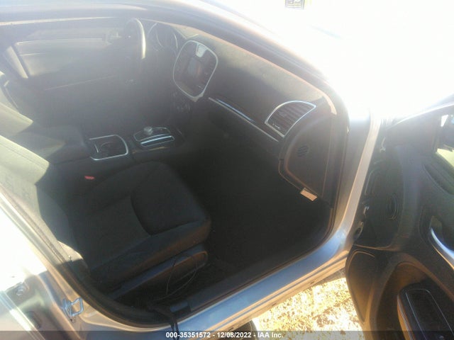2C3CCAAG0KH723047 Chrysler 300 Touring