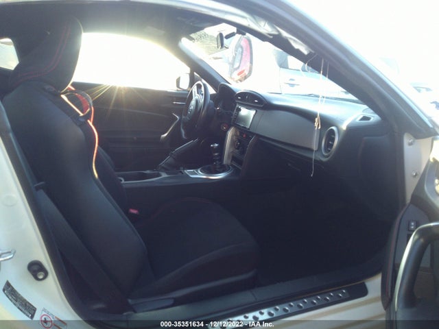 2016 Scion FR-S, VIN: JF1ZNAA16G9704656