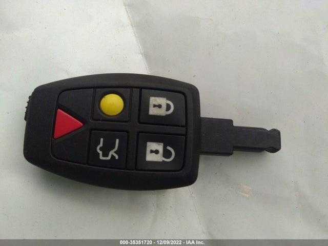 2006 VOLVO C70 VIN: YV1MC68276J005890