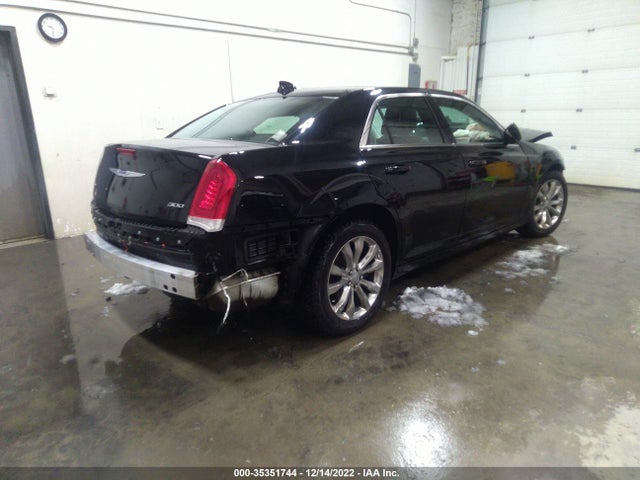 2C3CCARG4LH142110 Chrysler 300 Touring L