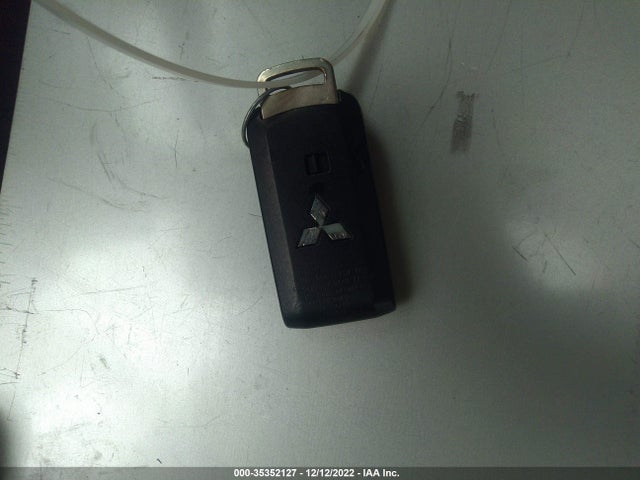 JA4AD3A3XJJ005747 Mitsubishi Outlander Se/sel/le