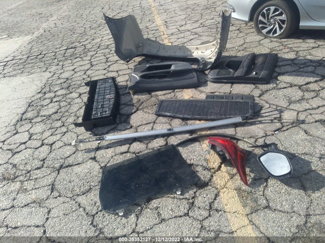 JA4AD3A3XJJ005747 Mitsubishi Outlander Se/sel/le