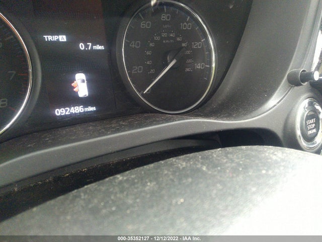 JA4AD3A3XJJ005747 Mitsubishi Outlander Se/sel/le