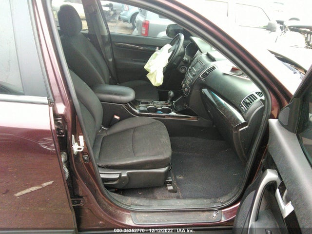 2015 KIA SORENTO LX VIN: 5XYKT4A69FG598859