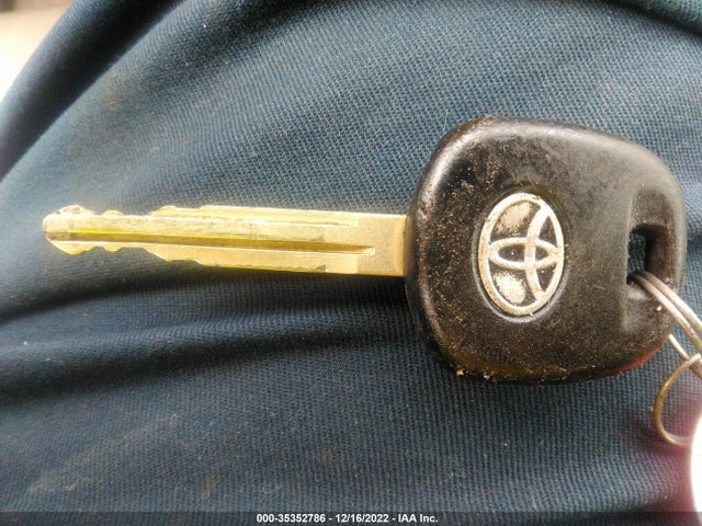2011 TOYOTA RAV4 VIN: 2T3BF4DV1BW122420