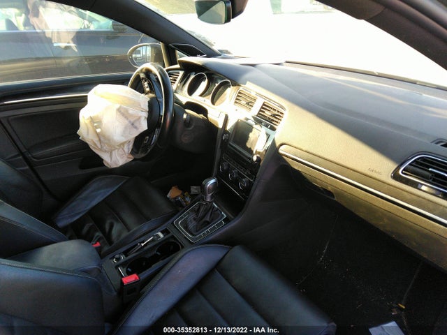 2017 Volkswagen Golf R, VIN: WVWVF7AU0HW110571