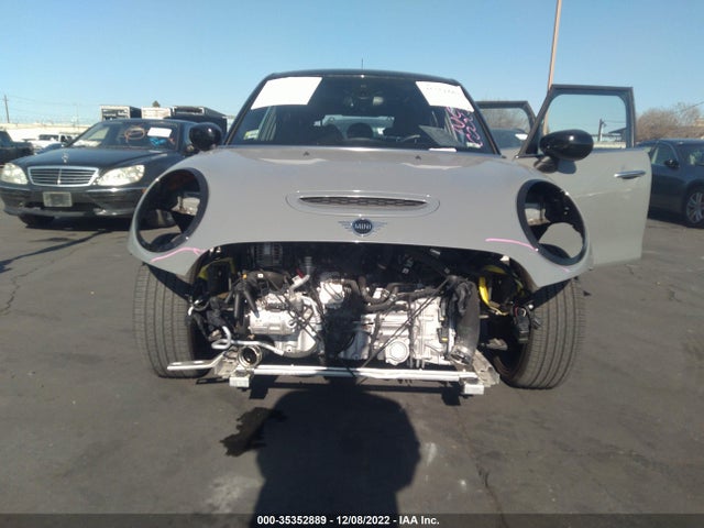 2021 Mini Hardtop, VIN: WMWXU9C04M2P46123