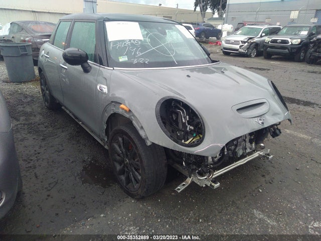 2021 Mini Hardtop, VIN: WMWXU9C04M2P46123