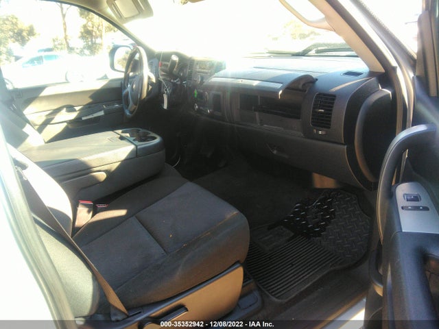 2013 CHEVROLET SILVERADO 1500 LT VIN: 3GCPCSE0XDG377429