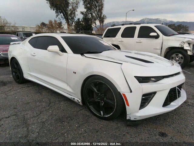 2018 Chevrolet Camaro, VIN: 1G1FF1R79J0146261