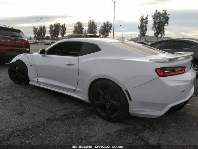 2018 Chevrolet Camaro, VIN: 1G1FF1R79J0146261