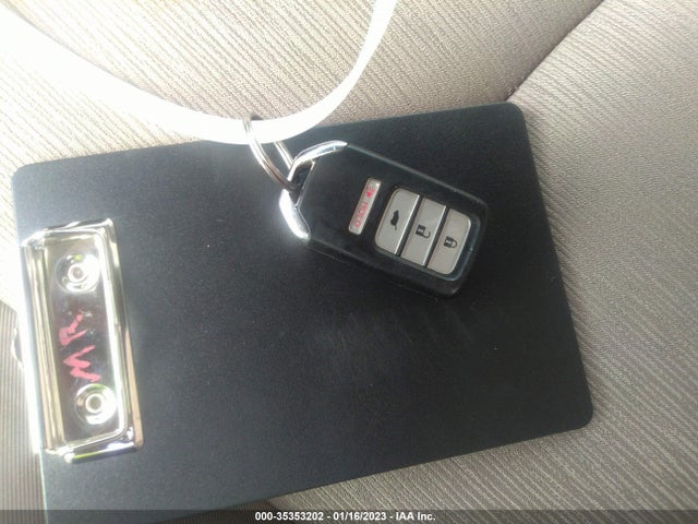 Honda Odyssey 2018 5FNRL6H23JB038476 Image 3