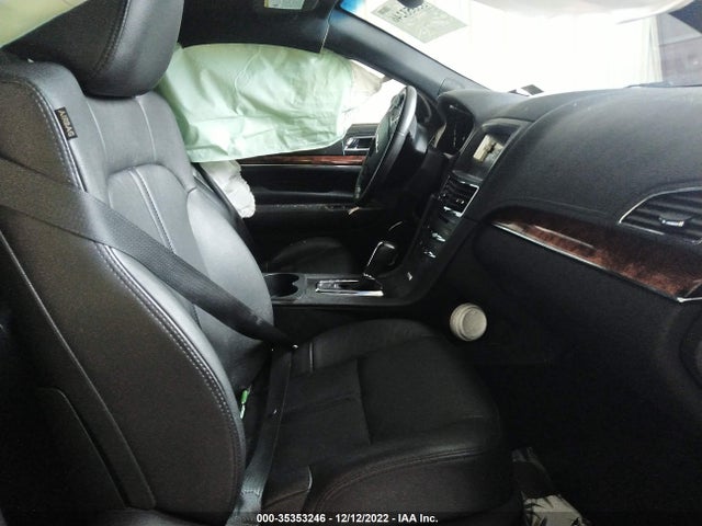 Lincoln MKT 2019 2LMHJ5NK7KBL02992 Image 5