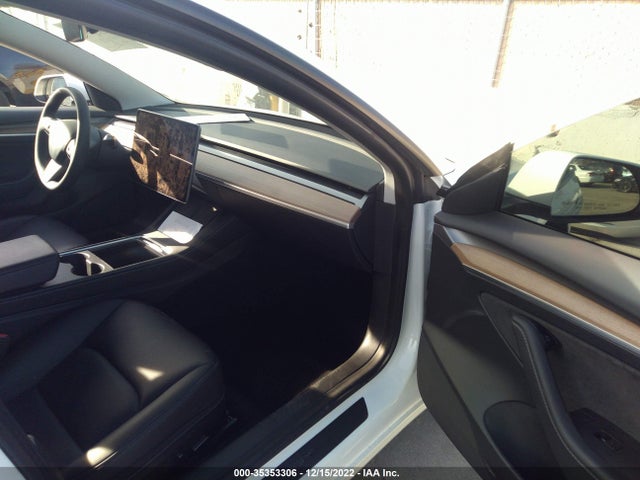 Tesla Model 3 Standard Range Plus 2021 5YJ3E1EA8MF013656 Image 7
