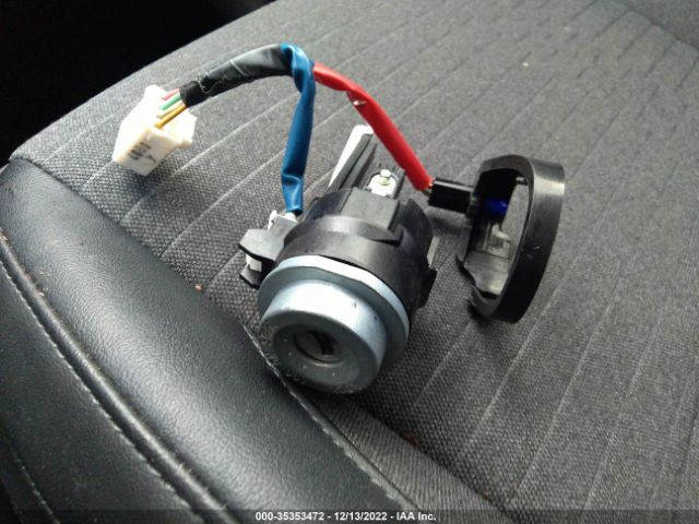 KNDEU2AA5M7097030 KIA SELTOS S