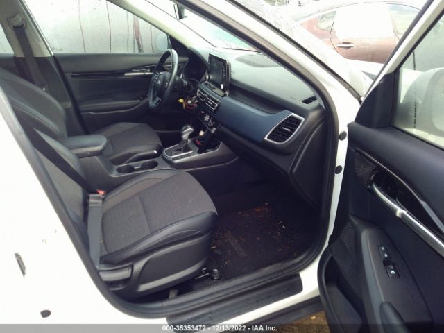 KNDEU2AA5M7097030 KIA SELTOS S