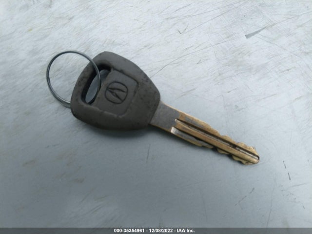 Acura RL 2002 JH4KA96582C008912 Image 3