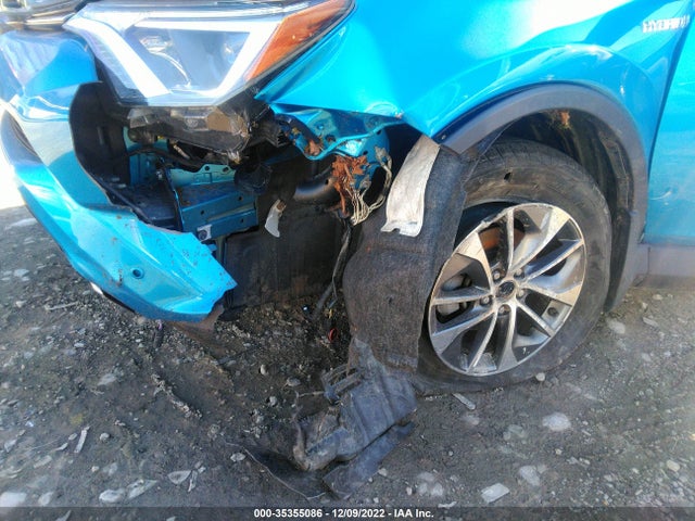 2018 Toyota RAV4, VIN: JTMRJREV4JD167131