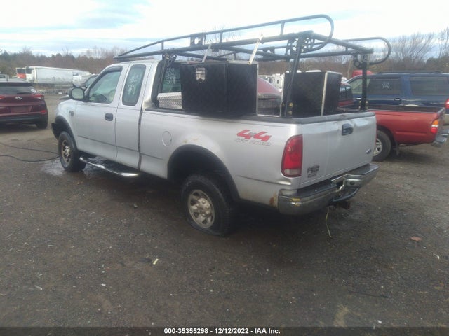 2002 FORD F-150 XL VIN: 2FTPX18LX2CA81180