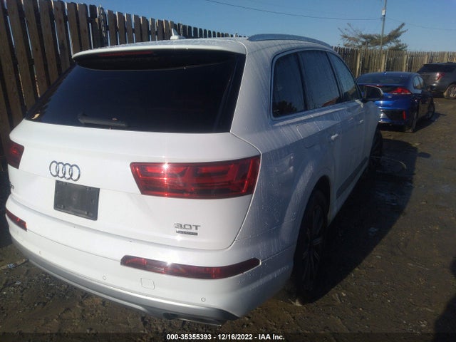 2017 Audi Q7, VIN: WA1LAAF78HD015185
