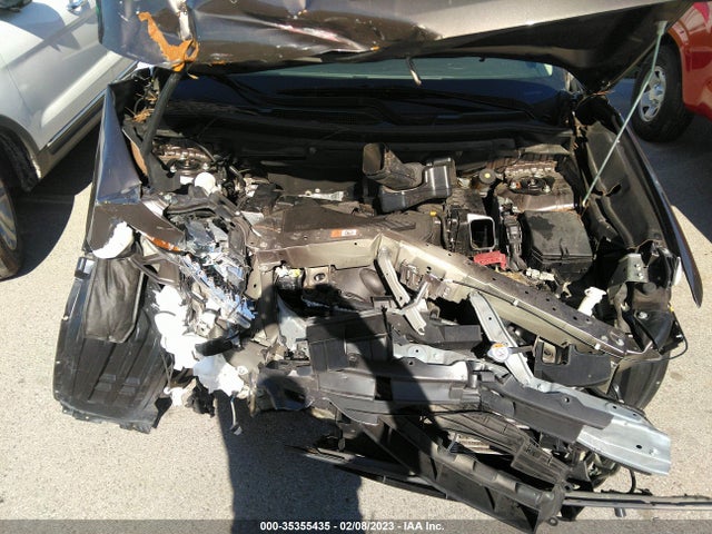 JA4AD2A31LZ018319 Mitsubishi Outlander Es