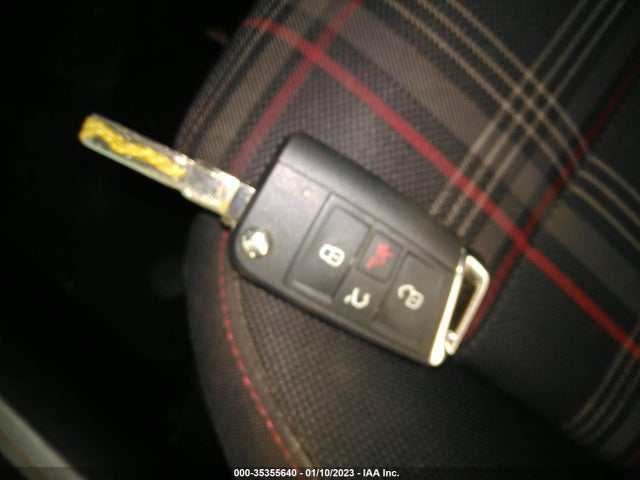 2015 Volkswagen GTI, VIN: 3VWYT7AU1FM042457