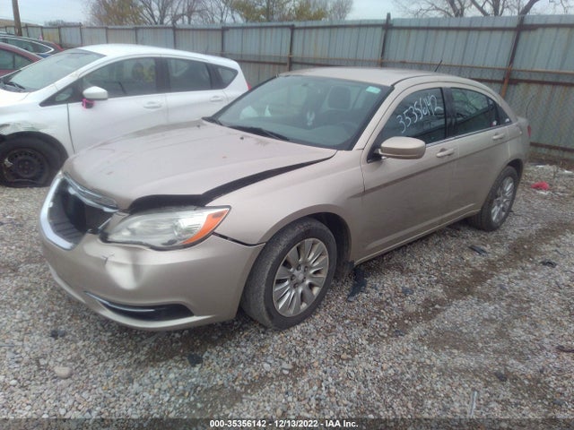 Chrysler 200 LX 2014 1C3CCBAB3EN237144 Image 2