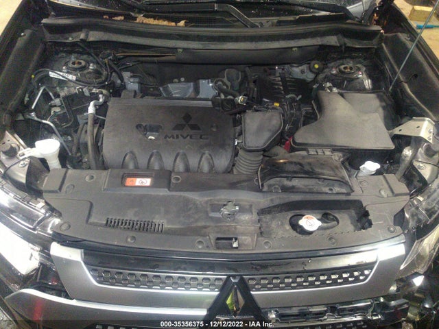 JA4AD2A39KZ025470 Mitsubishi Outlander Es