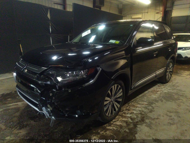 JA4AD2A39KZ025470 Mitsubishi Outlander Es