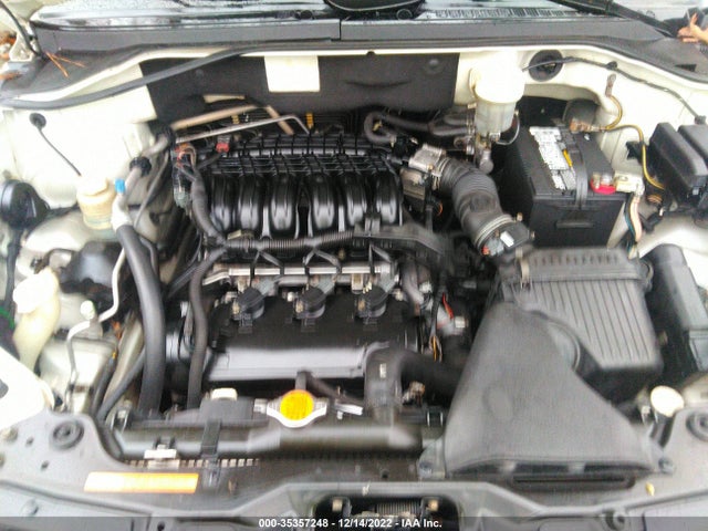 4A4MM21S88E018769 Mitsubishi Endeavor Ls