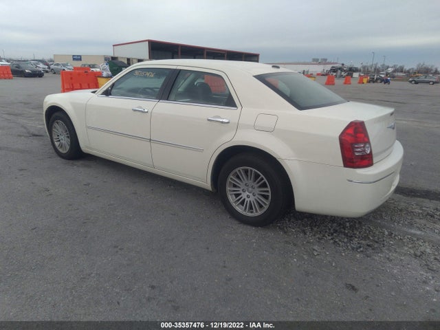 Chrysler 300 Touring 2010 2C3CA5CV8AH213200 Image 4