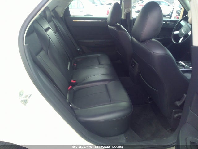 Chrysler 300 Touring 2010 2C3CA5CV8AH213200 Image 9