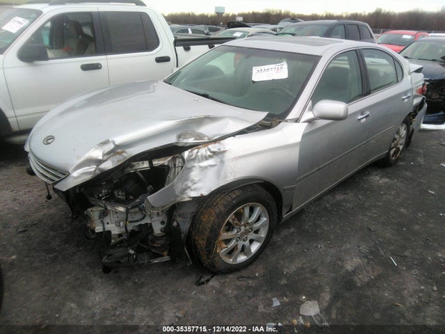 Lexus ES 300 2003 JTHBF30G630116215 Image 2